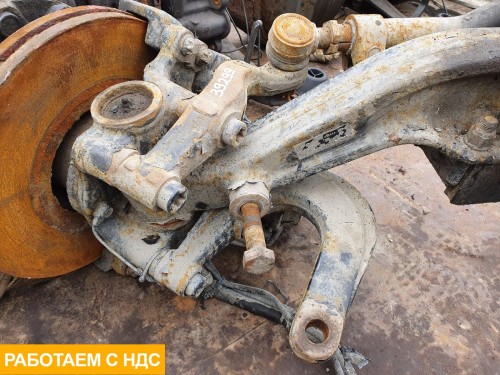 Кулак поворотный левый