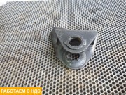 Кронштейн крепления переднего стабилизатора левый