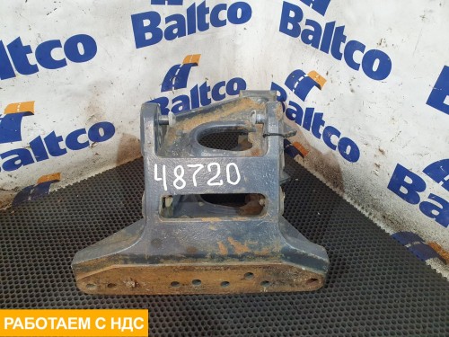 Кронштейн реактивной тяги правый