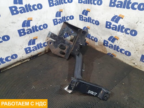 Кронштейн подножки правый