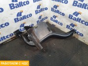 Кронштейн подножки правый